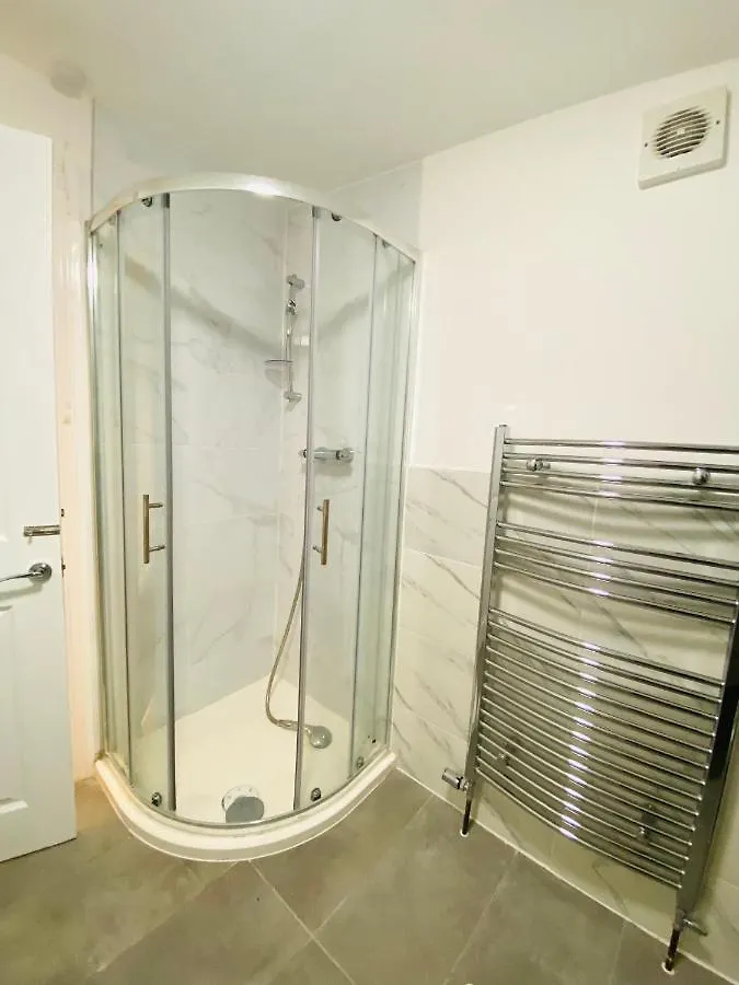 Luxury Morden 4 Bedroom Flats Which Will Make You Unforgettable London 0*,  United Kingdom