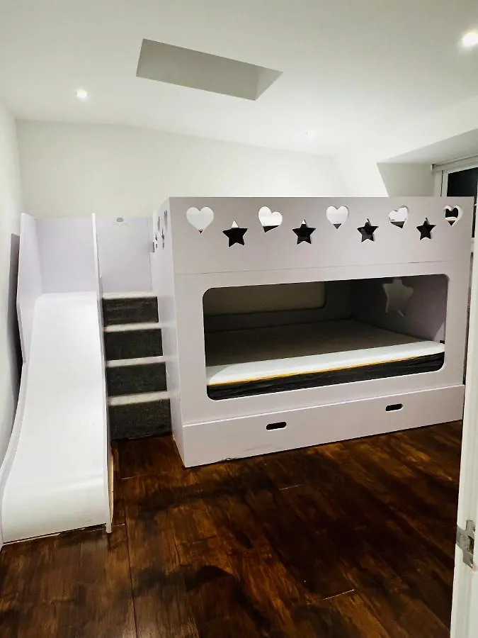 Apartment Luxury Morden 4 Bedroom Flats Which Will Make You Unforgettable London